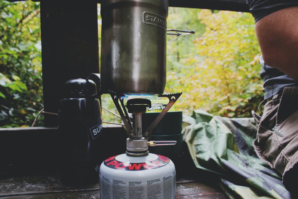 Canister stove in action